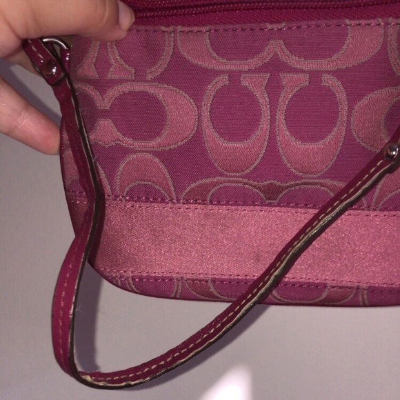 Coach Wrislet - Picture 3 of 3